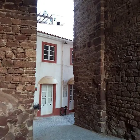Pink House * Silves